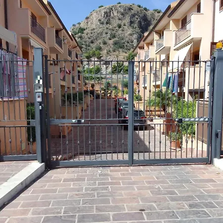 Stenopus Greco Casa Per Affitti Turistici 3*